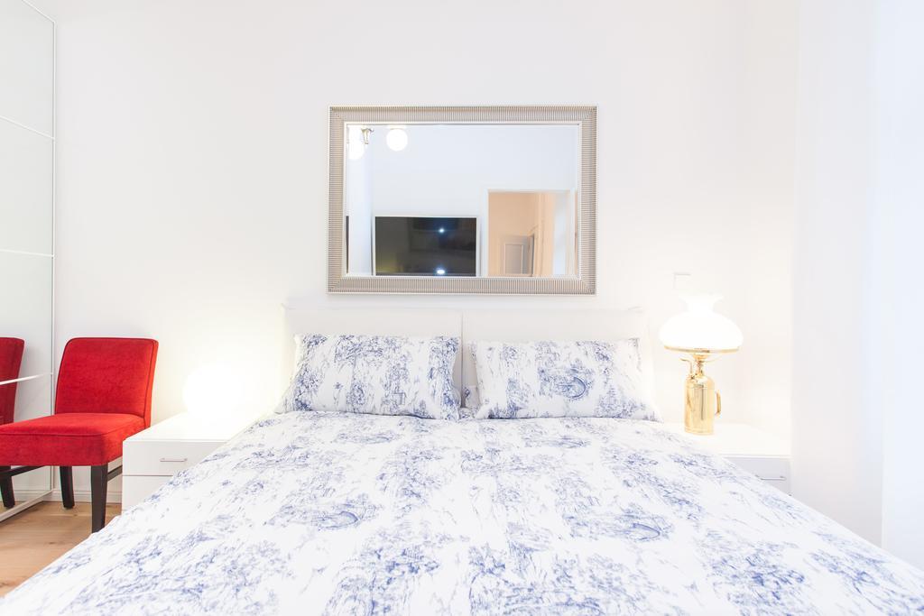 Downtown Apartments Torstr, 4 Unique Units From 1-3 Bedrooms Berlin Rum bild
